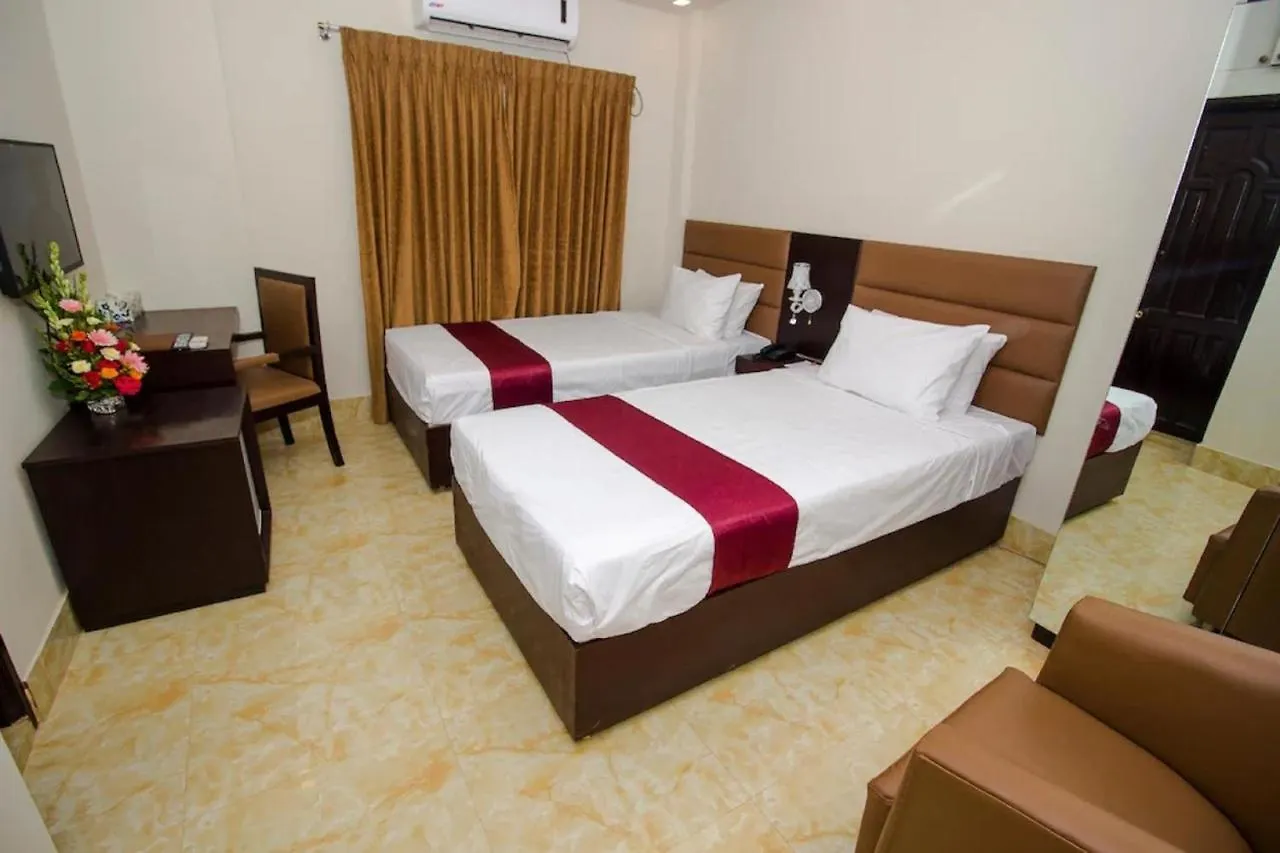 Hotel Gulshan Lake View Dhaka 3*,