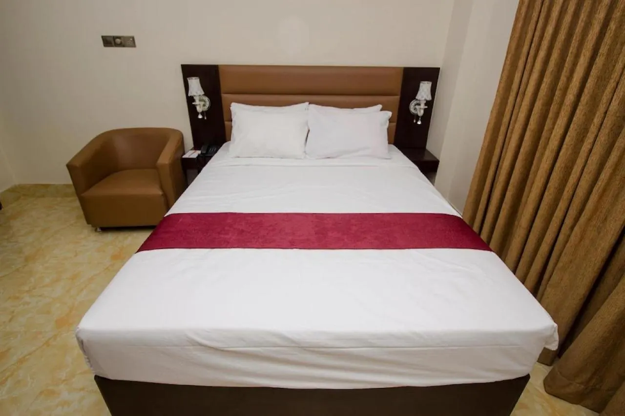 Hotel Gulshan Lake View 다카